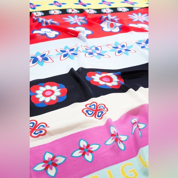 Desigual Large Square Garden Scarf - Picture 4 of 7